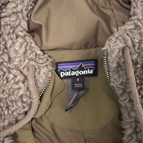 Patagonia Dusty Mesa Parka - Picture 2 of 3